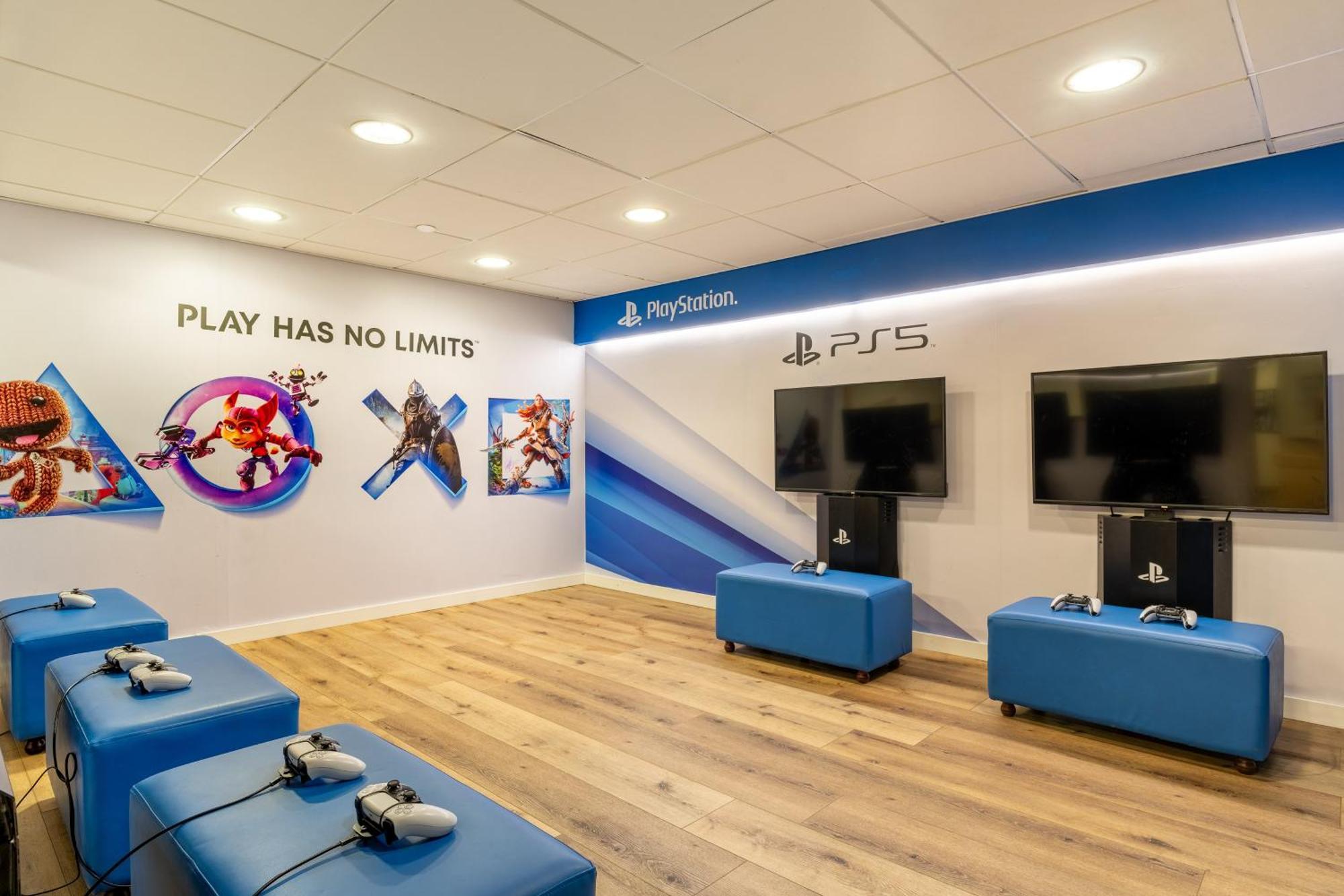 Beresheet By Isrotel Exclusive Мицпе-Рамон Экстерьер фото PlayStation Lounge at the PlayStation Experience 2016